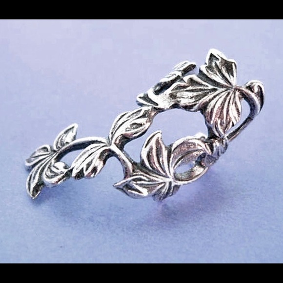 💜3/$30 Antique Silver Spring Leaf Left Earring - Picture 2 of 4